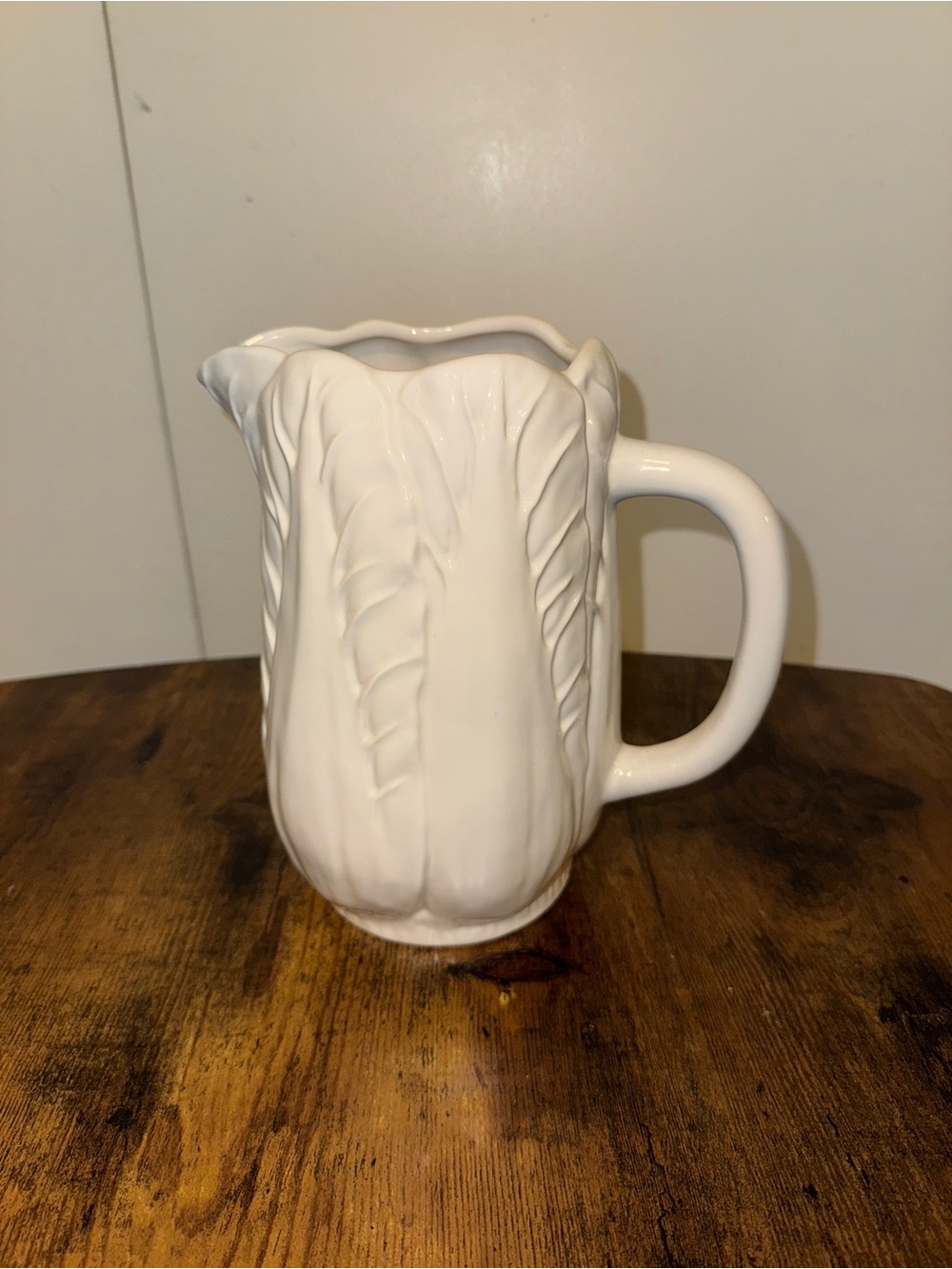 Threshold Cabbage white ceramic pitcher - Picture 5 of 5